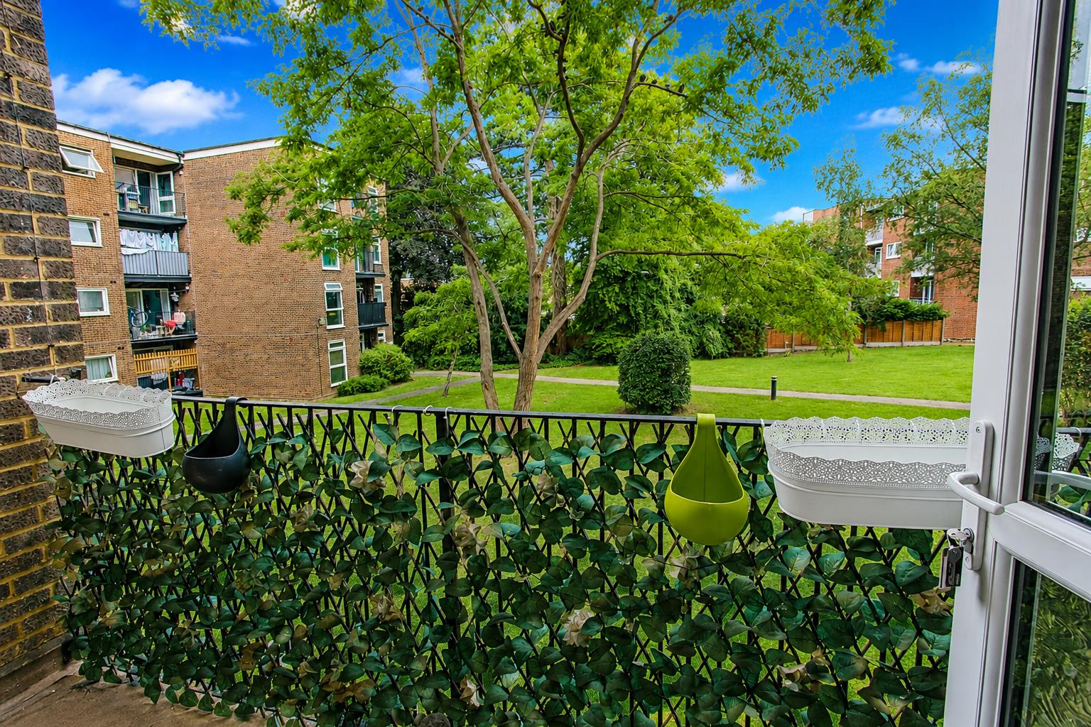 Westmoreland Drive, Sutton